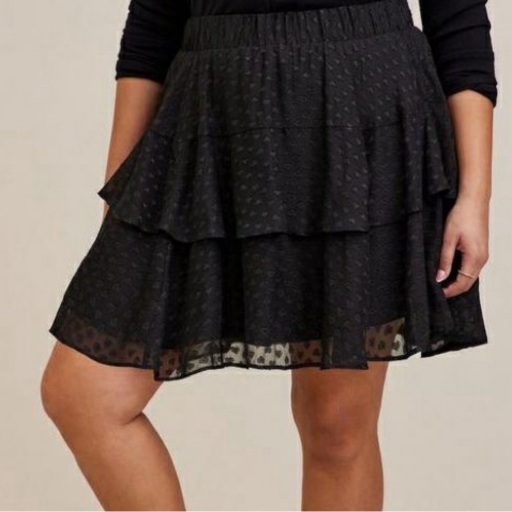 Black 4X Mini clip dot heart tiered skirt